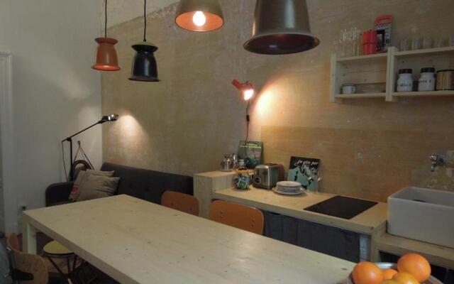 V12 Design Apartments