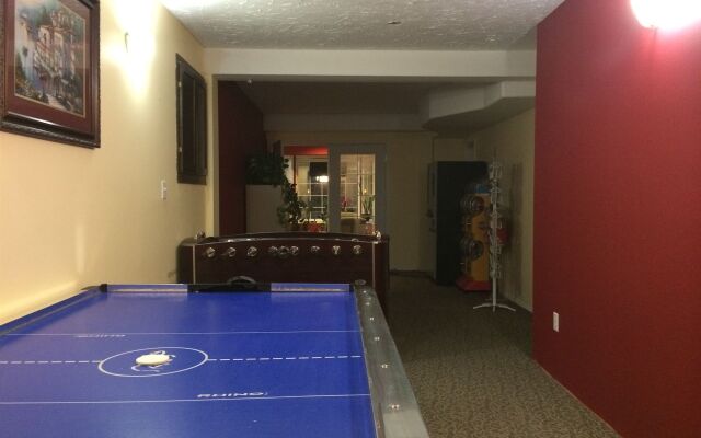 Sahara Courtyard Inn
