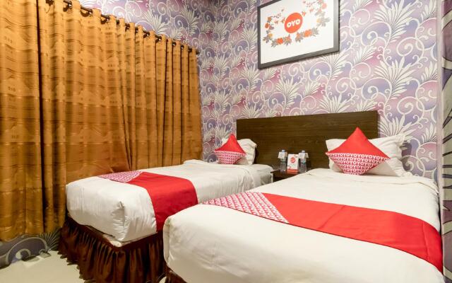 OYO 741 Hotel Labuhan Raya