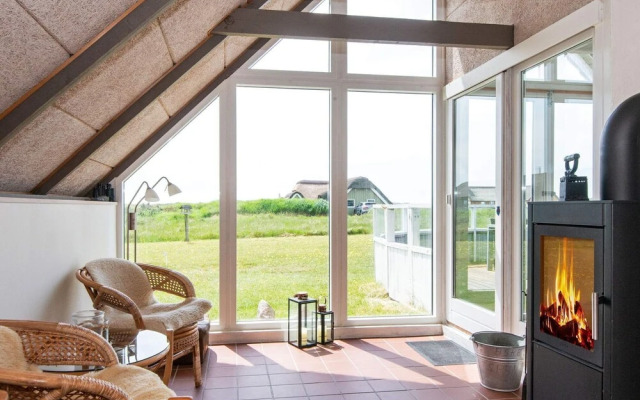 6 Person Holiday Home in Ringkøbing