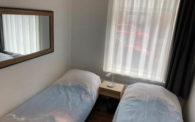 HaagsHuisje- eigen appartement, dichtbij alles, stijlvol