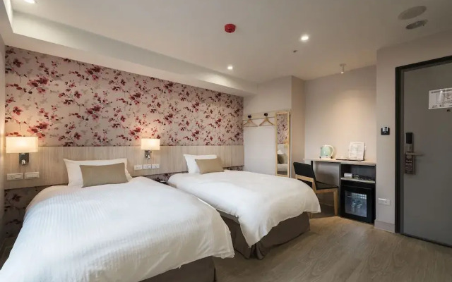 COMMA Boutique Hotel