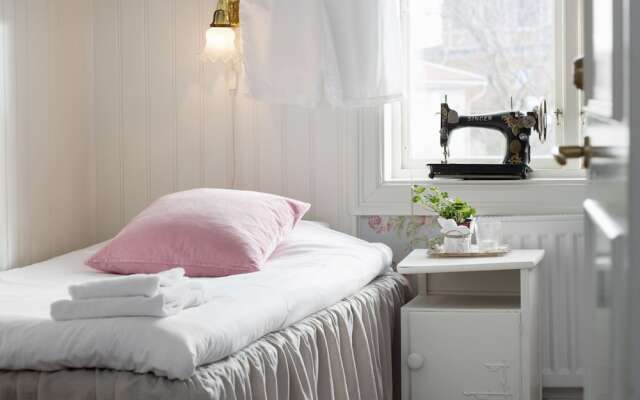 Strand Hostel & Hotel