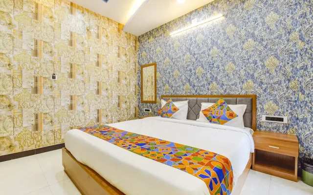 Fabhotel Castle Inn