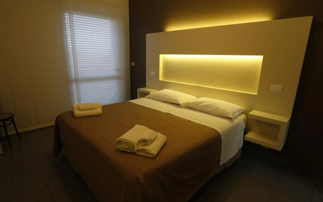 Hotel Desire'