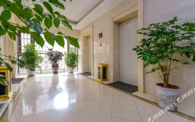 Major Hotel (Chengdu Century City New Exhibition Center)