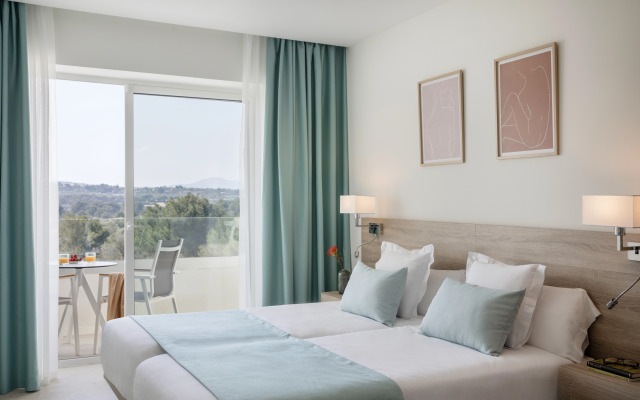 Aparthotel Marina Drach