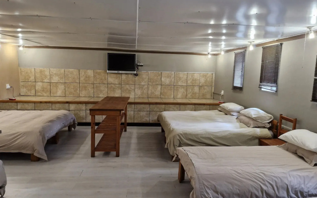 Ibis Place Guest House