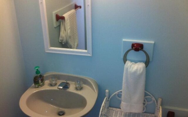 Auberge Bonne Nuit-Bonjour Bed & Breakfast