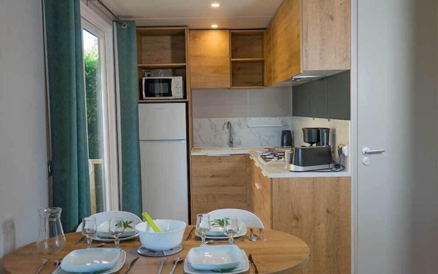 Camping Les Pérouses