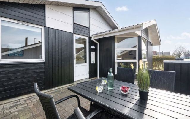 "Marten" - 6.4km from the sea in Western Jutland