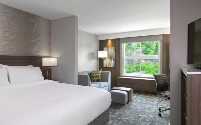 Courtyard by Marriott Edgewater NYC Area