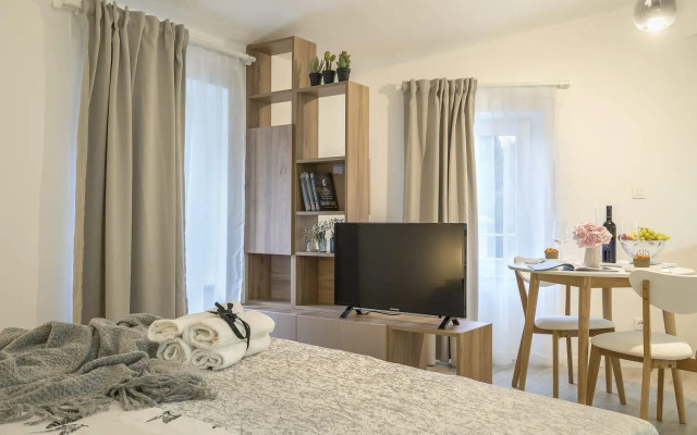 Studio Apartments Petar in old part of town