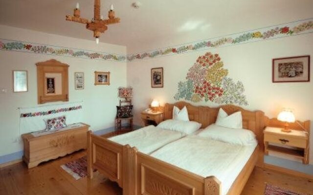 Bagolyvr Inn