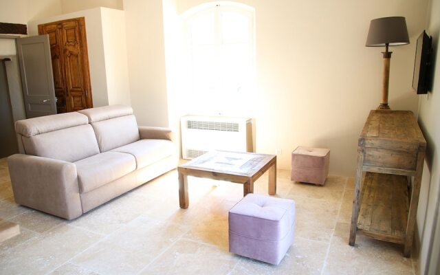 Le Clos D'Olea. Gites