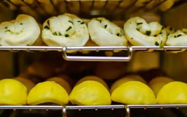 Yuechen Hotel (Xietaizi Subway Station)