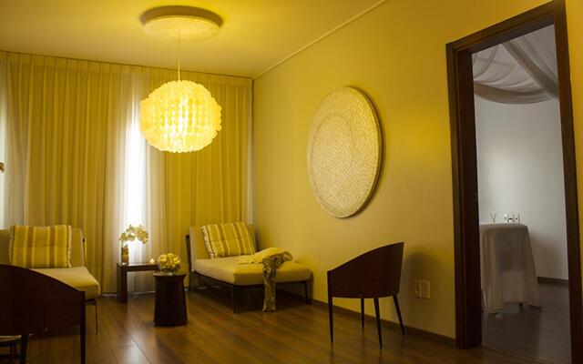 Regency Park Hotel