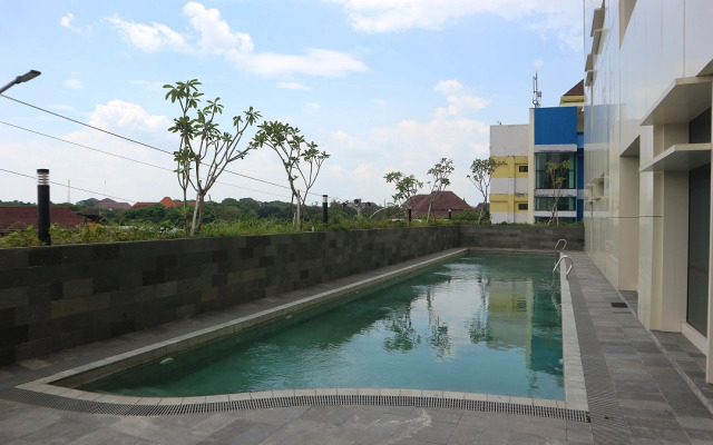 UNS Tower Hotel