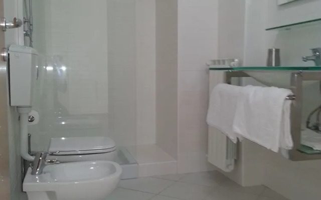 Suite Home Hotel Gavirate