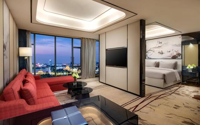 Ramada by Wyndham Mengzi Suites