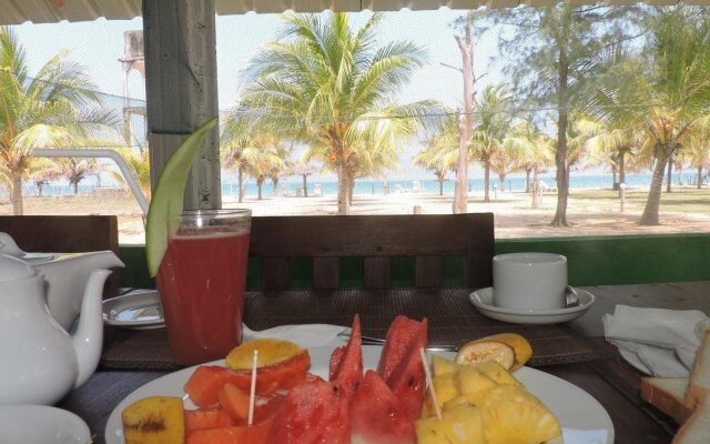 Palm Beach Nilaveli Hotel