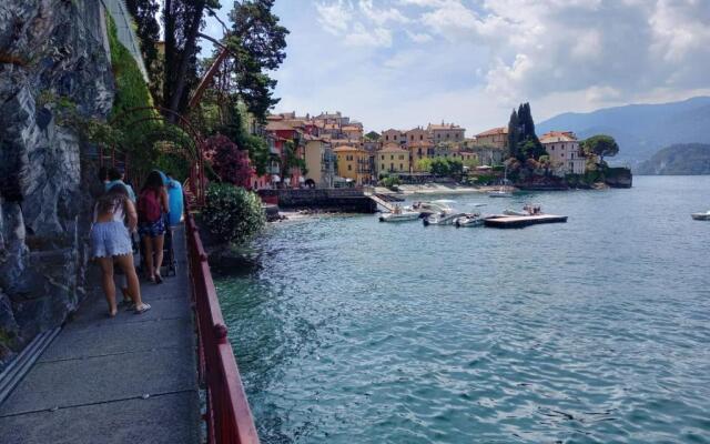 I Tre Oleandri Varenna