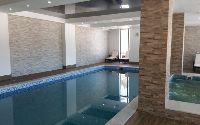 Hotel and SPA Crystal