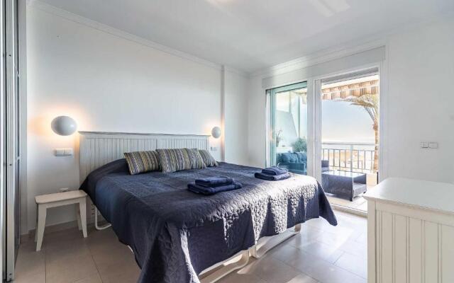 25-Modern Apartment in Paseo Maritimo, Fuengirola!