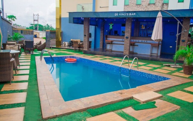 TNK Hotel