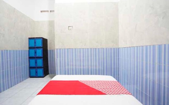 OYO Life 93061 Kost Vicky Syariah