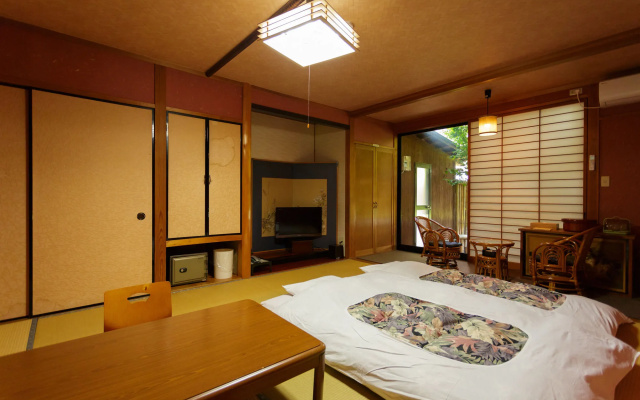 Yufuin Ryokan Nogiku