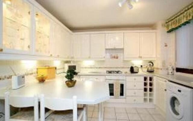3 bed room house
