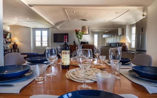 Charmant appartement spacieux pour 6P vue mer vieil Antibes