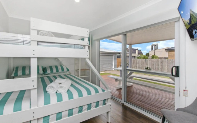 Fielding's Lair - the ultimate family retreat - House & Bungalow