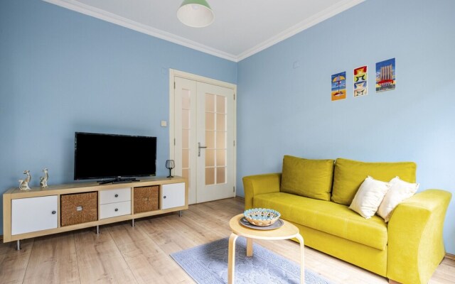Central Flat in the Heart of Kadikoy