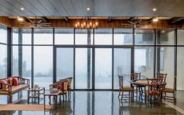 SaffronStays Falcon Hill, Lonavala - luxury villa with infinity pool near Lion's Point