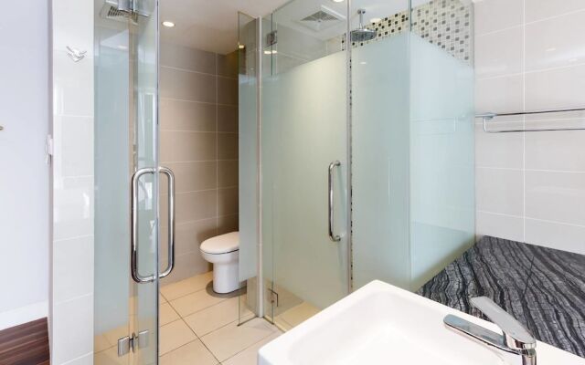 Breathtaking Infinity Pool Studio in Bukit Bintang