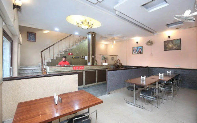 Comfort Inn by OYO Rooms