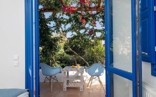 Santorini Mystique Garden