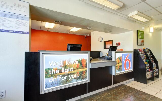 Motel 6 Portland, ME