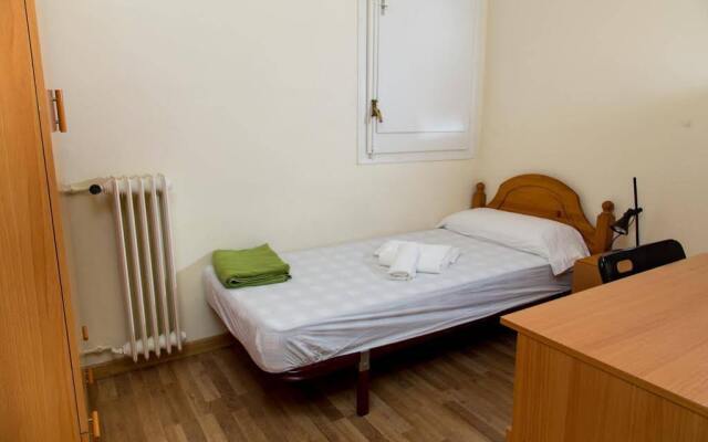 Sant Jordi Pisos - Dos de Maig