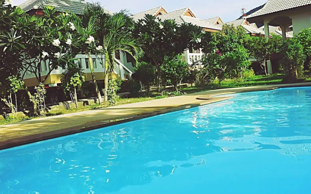 Krisada Beach Resort