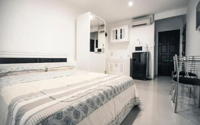 Number 4 Apartment