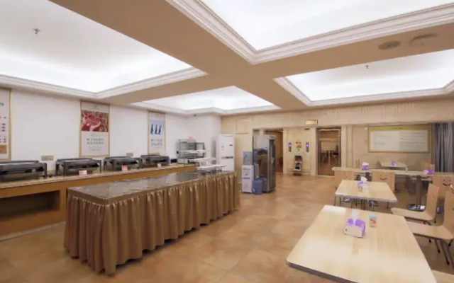 Vienna Hotel Guangdong Dongguan East Bus Station