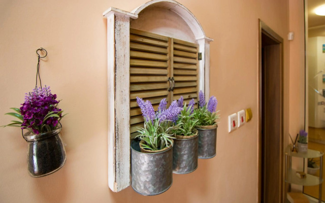 The Rocky House - Central & Private 2BDR