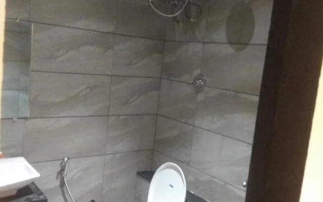 Stay10 Luxury Service Apartment Hotel