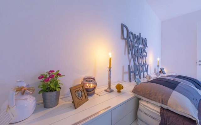 The Orange 22 Sweet Home