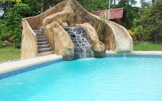 Aiyana Lodge