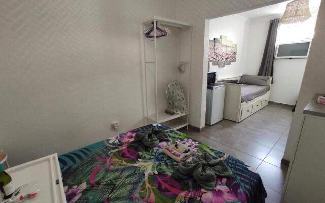 Flamingo Suite with terrace and private bath by Flamingo House