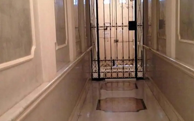 Private Luxury Suite